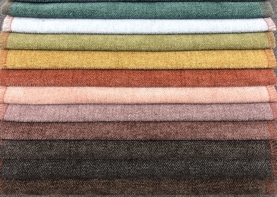 Polyester Chenille Upholstery Fabric For Sofa Shrink Resistant
